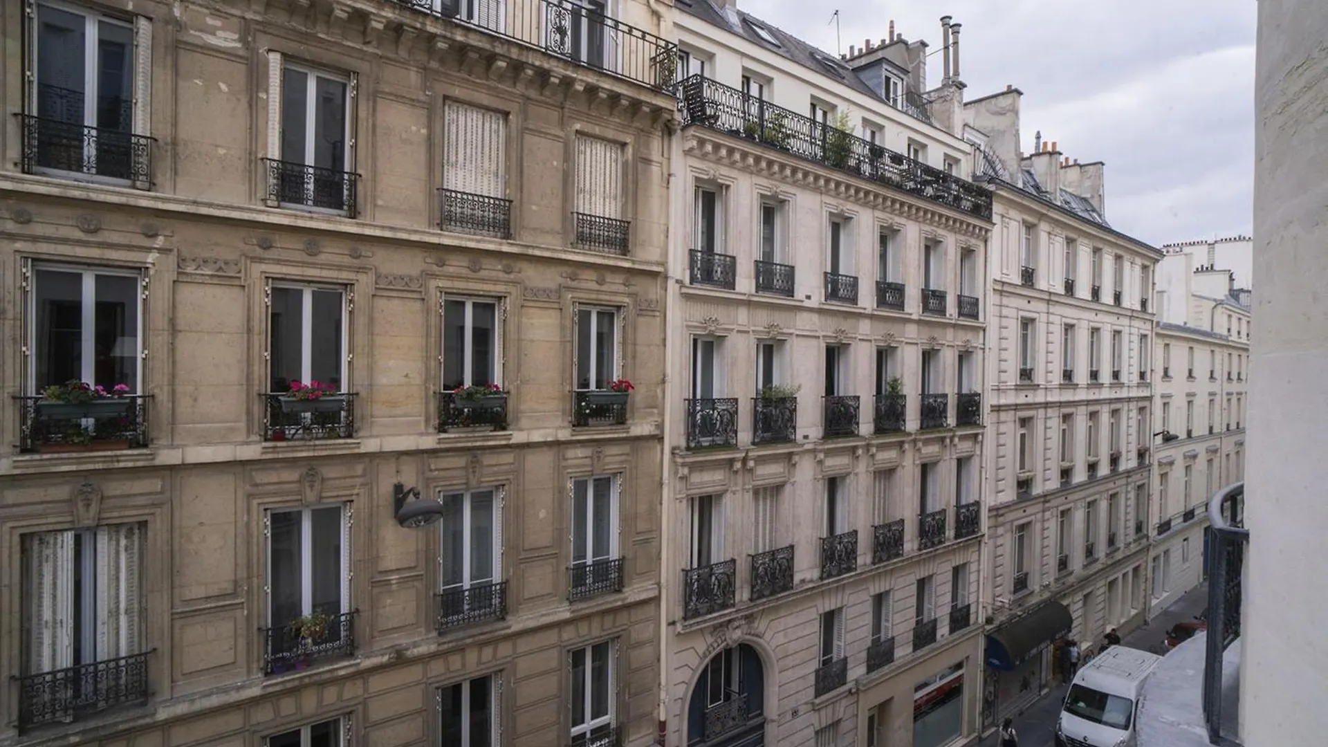 Lovely Nest Near Montmartre Διαμέρισμα *